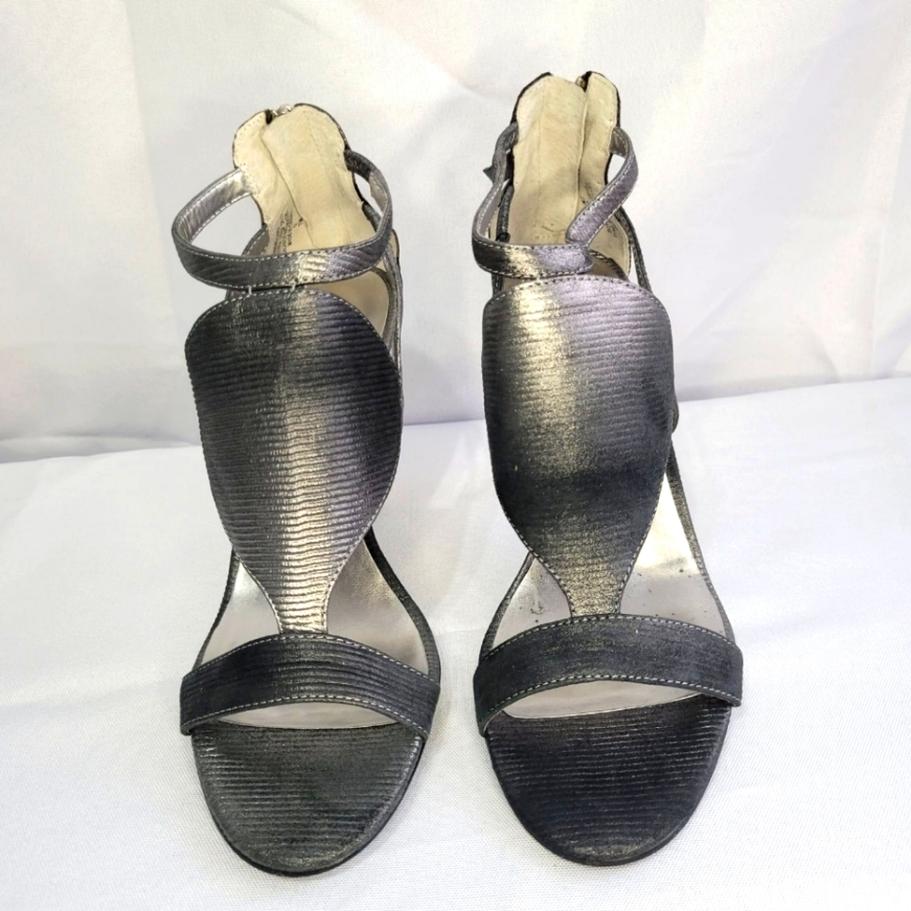 Nine West Silver Grey Zippered Eel Skin High Heel